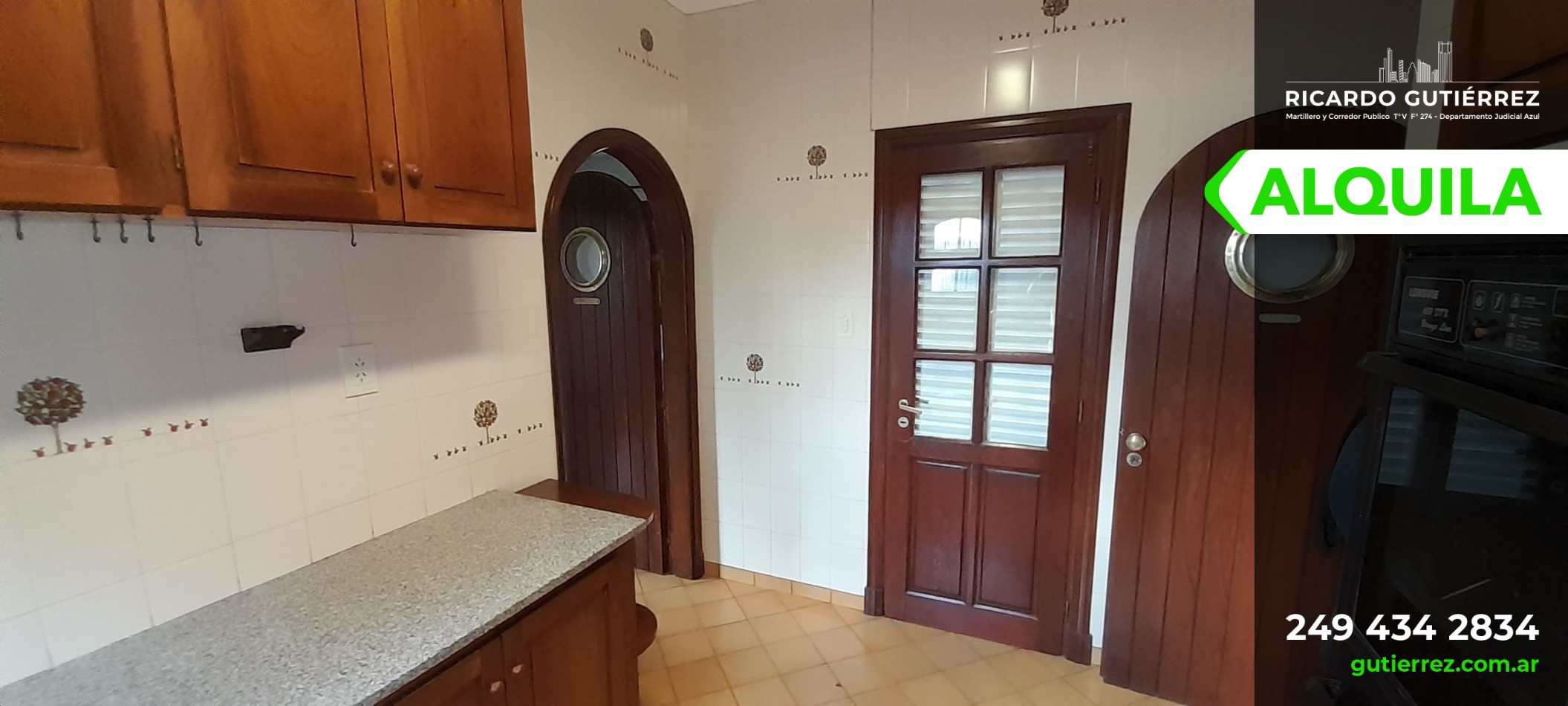 Hermoso Chalet en B° El Cerrito, doble frente